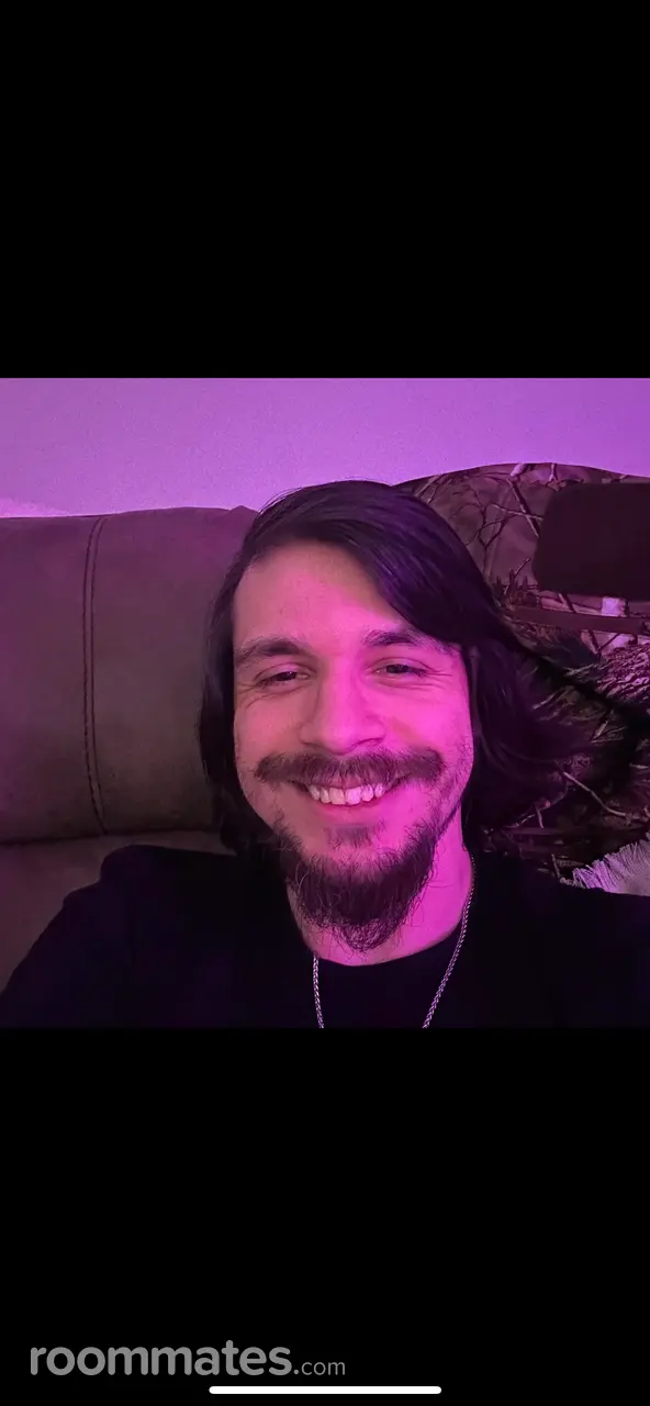 Profile photo 12 of 13