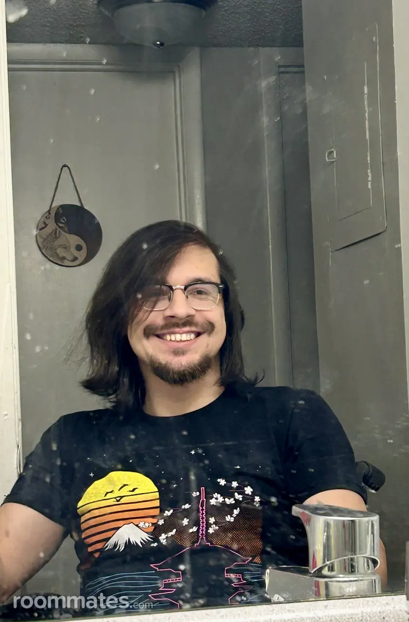 Profile photo 13 of 13