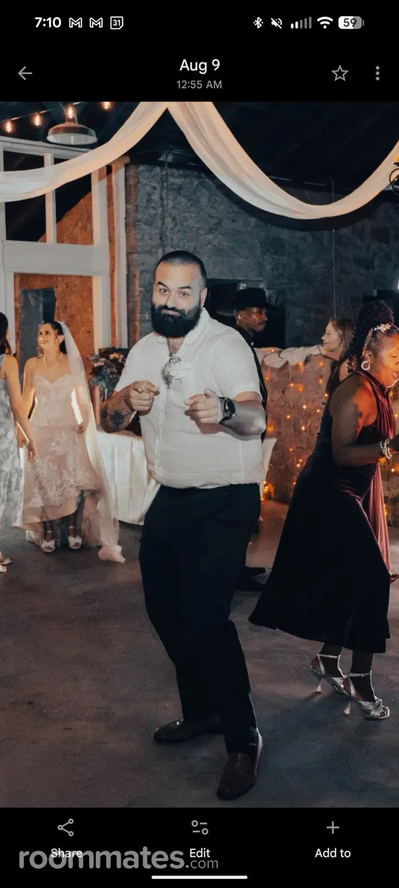 Profile photo 9 of 11