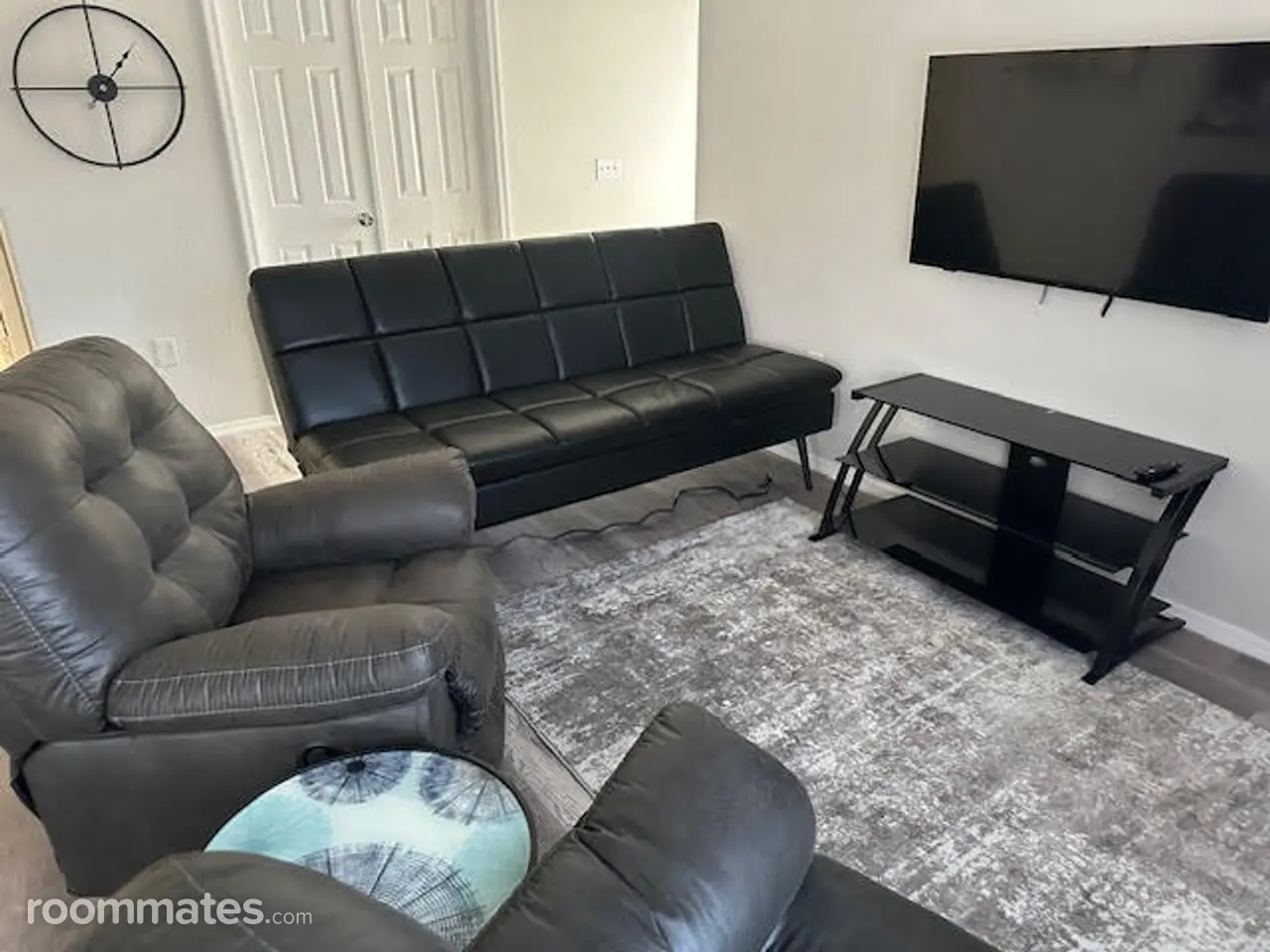 Profile photo 8 of 10