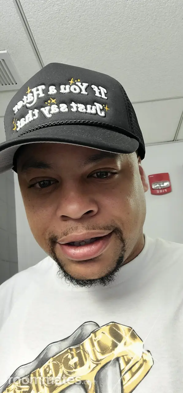 Profile photo 1 of 1