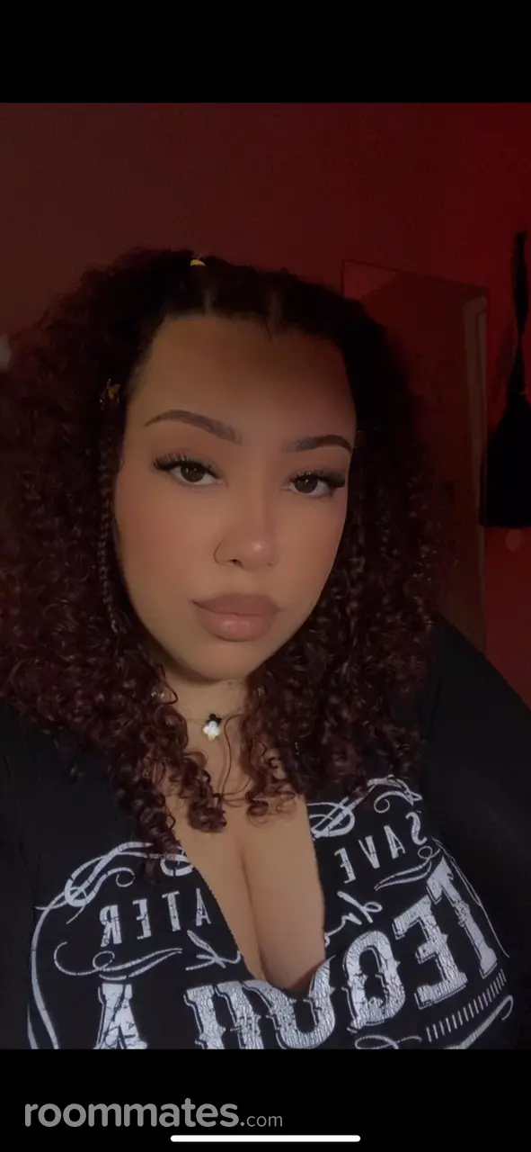 Profile photo 1 of 1