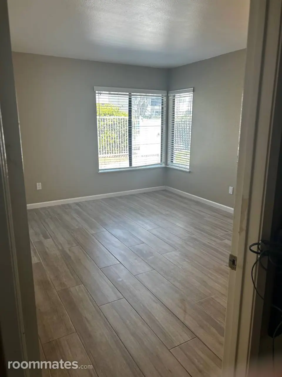 Profile photo 1 of 7