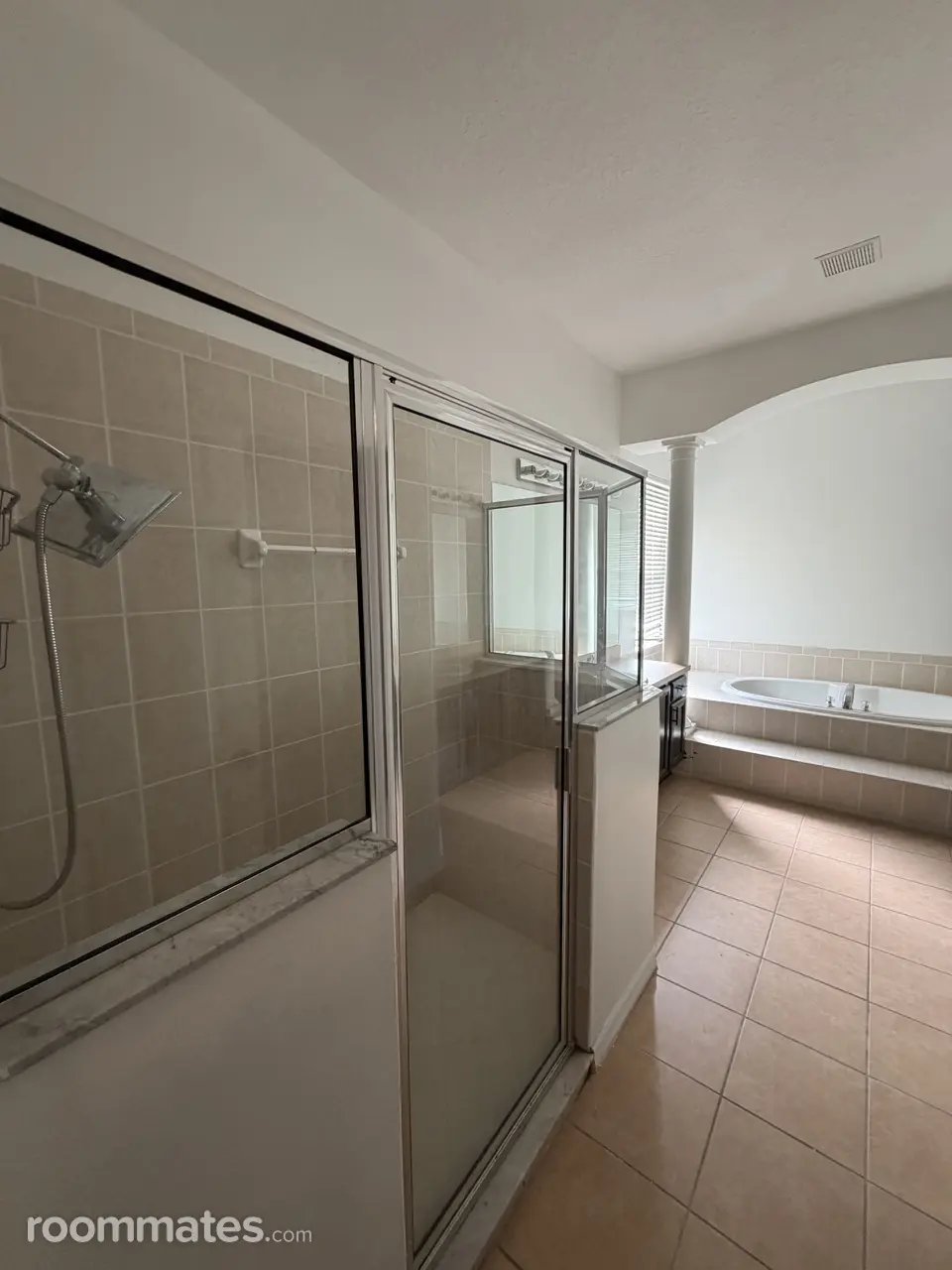 Profile photo 3 of 10