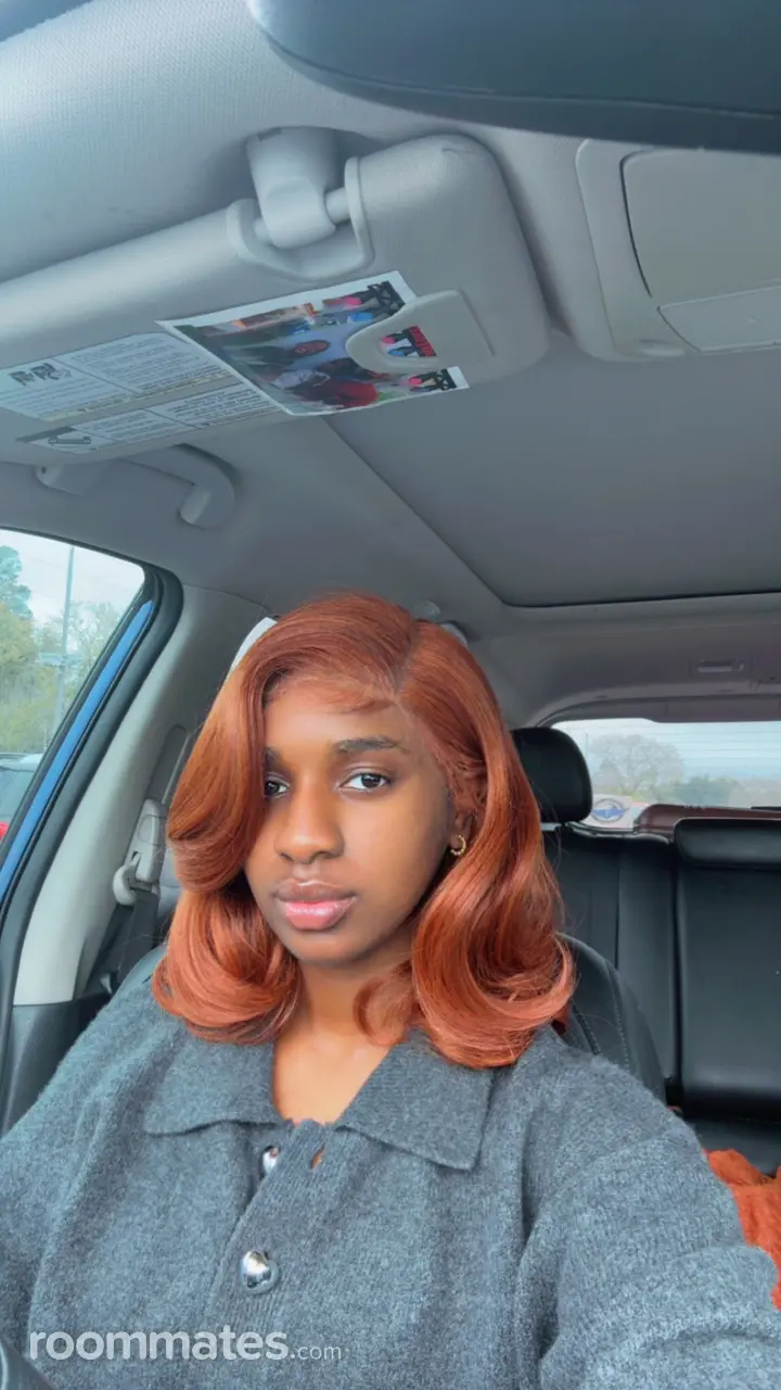 Profile photo 1 of 1