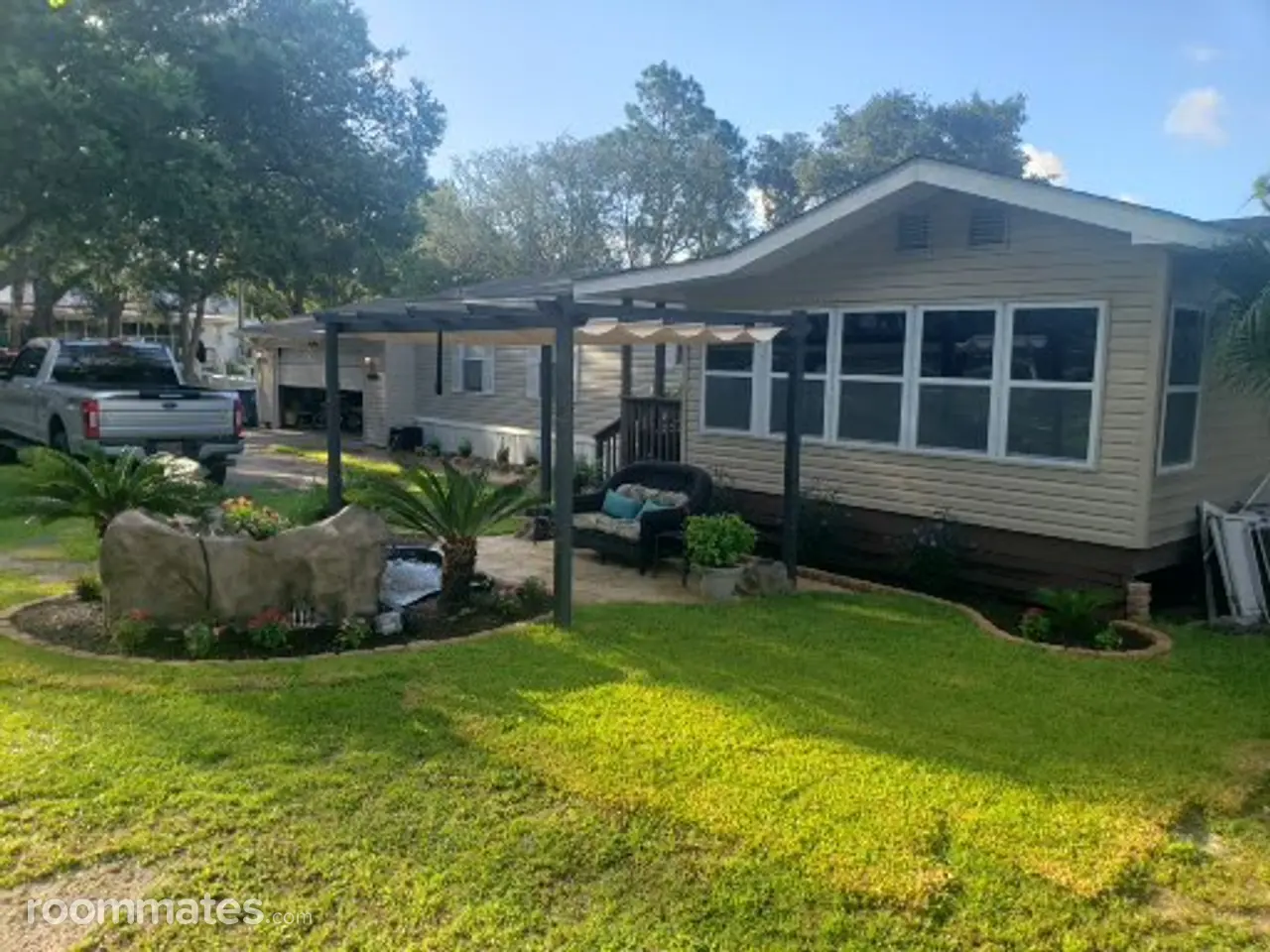 Profile photo 1 of 3