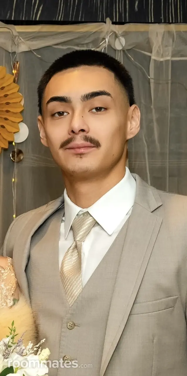 Profile photo 1 of 1