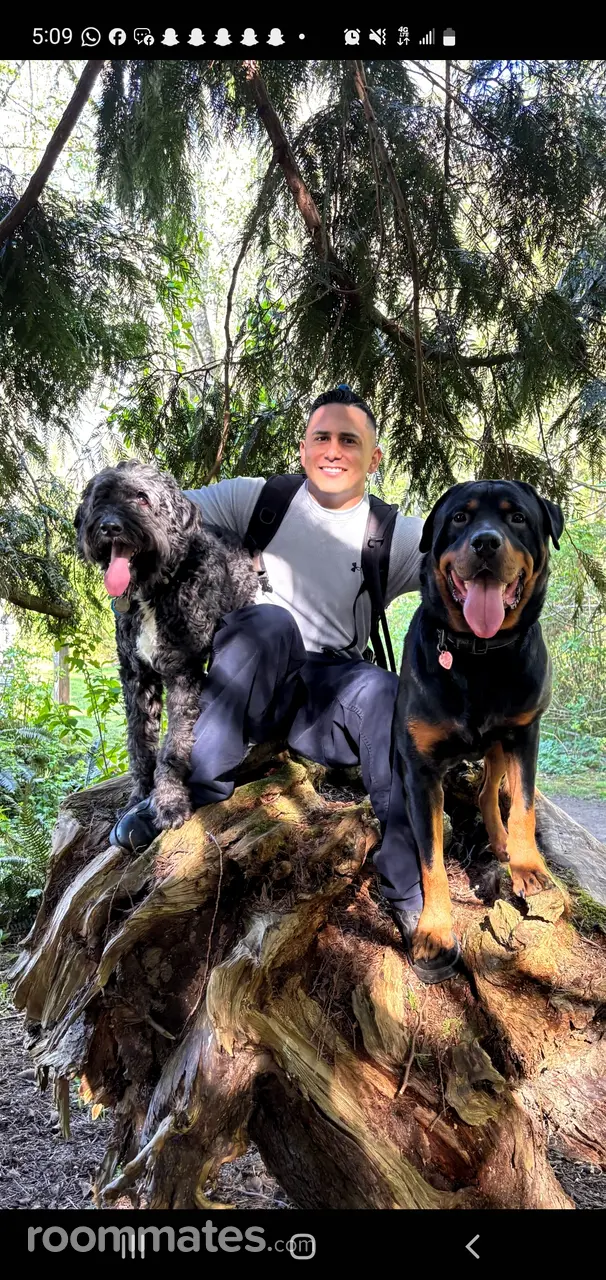 Profile photo 6 of 10