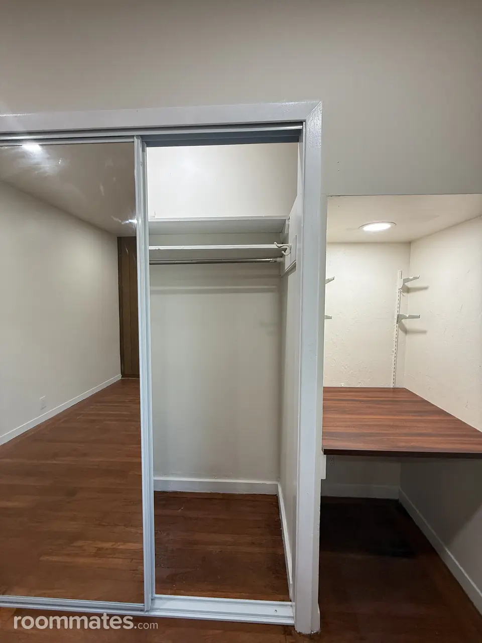 Profile photo 4 of 11