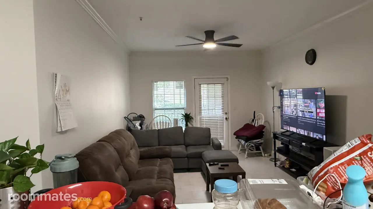 Profile photo 1 of 6