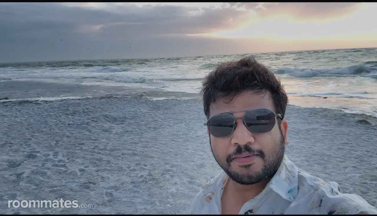 Profile photo 6 of 6