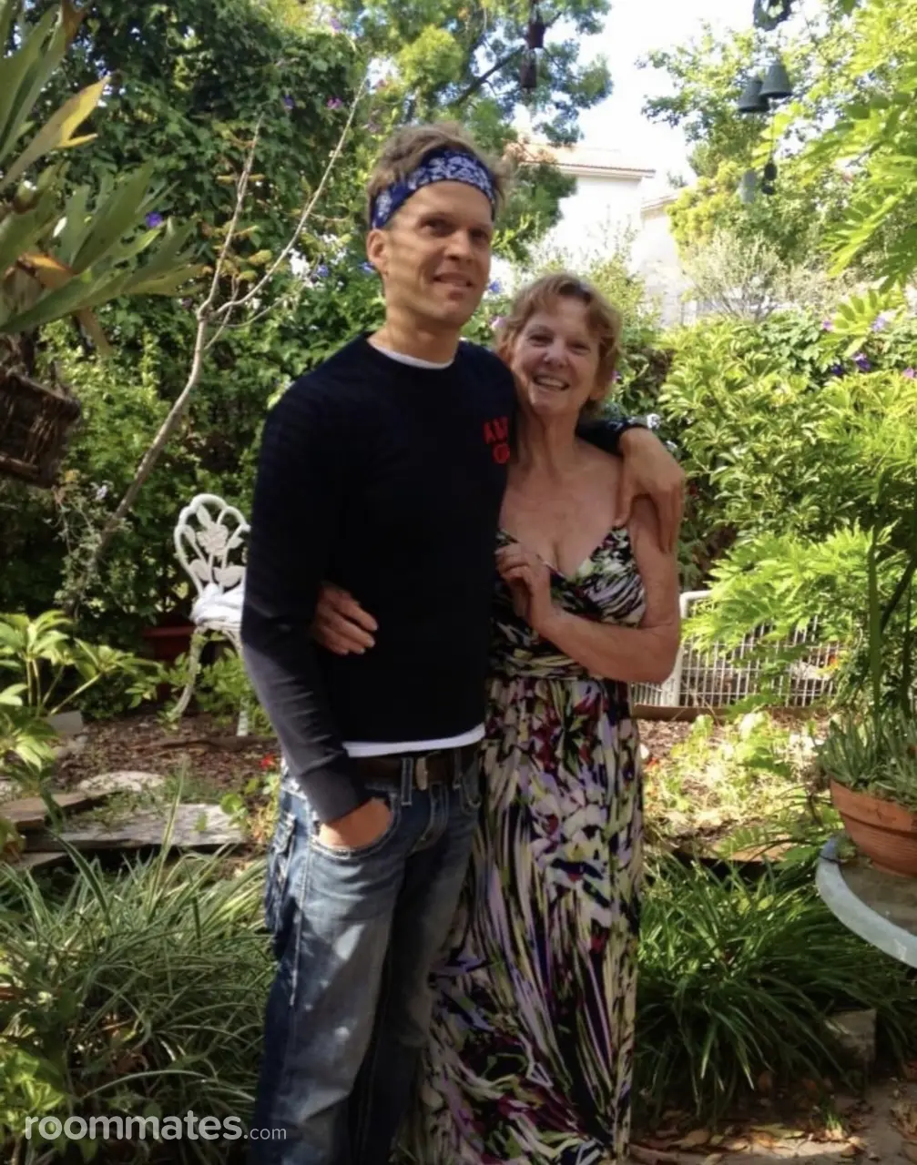 Profile photo 11 of 15