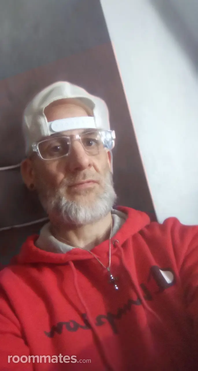 Profile photo 7 of 7