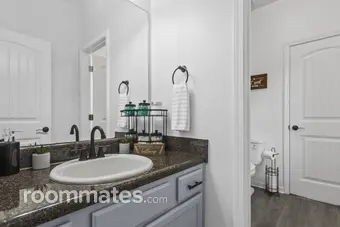 Room for rent in Gainesville, GA $1400, house