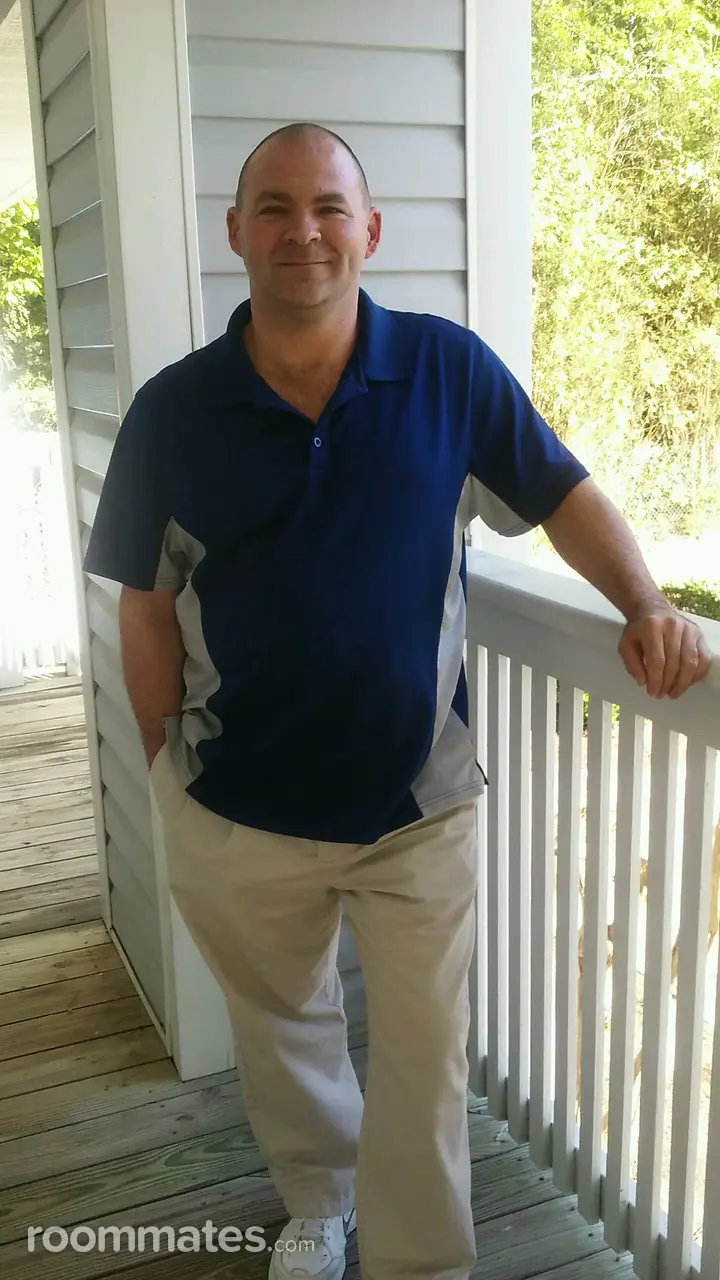 Profile photo 19 of 19