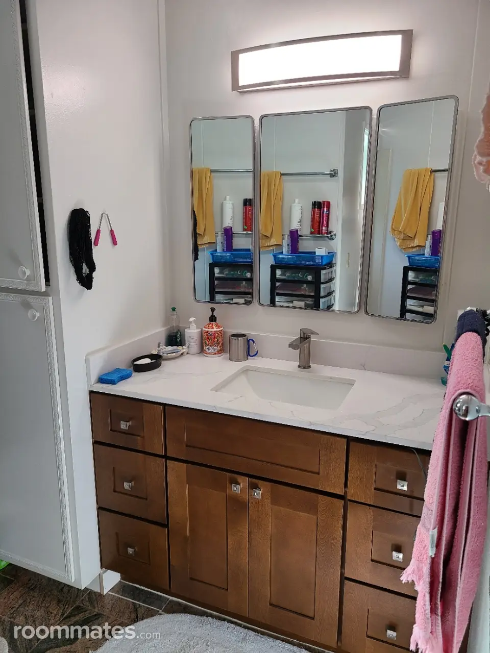 Profile photo 8 of 11