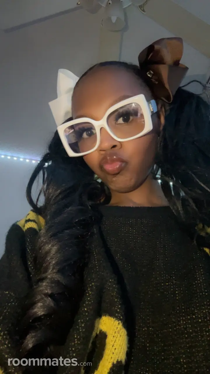 Profile photo 1 of 3