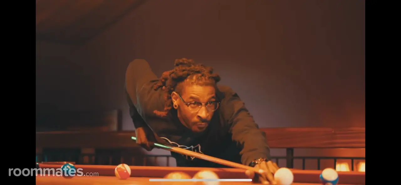 Profile photo 1 of 1