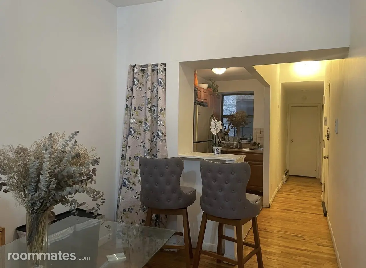 Profile photo 1 of 6