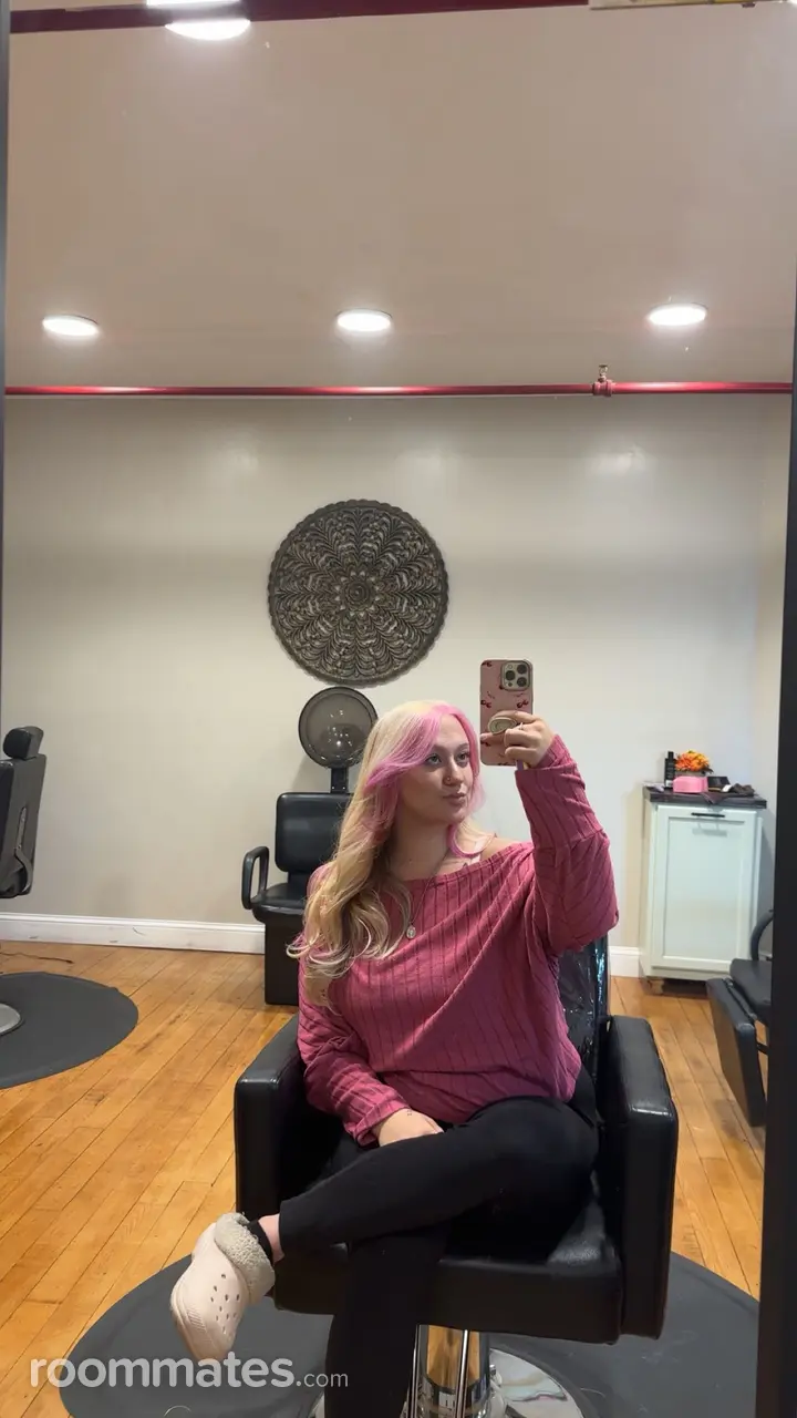 Profile photo 1 of 1