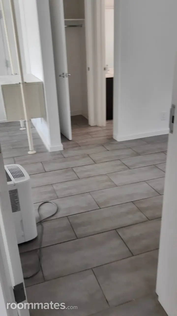 Profile photo 8 of 13