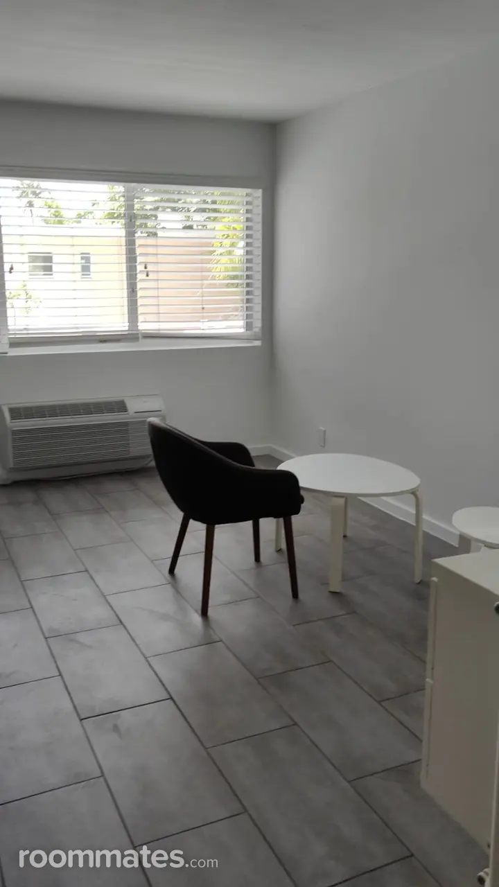 Profile photo 3 of 13