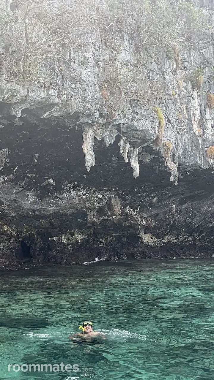 Profile photo 11 of 13