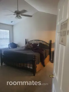 Room for rent in Louisville, KY $500, house