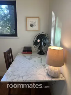 Room for rent in Oakland, CA $1350, house