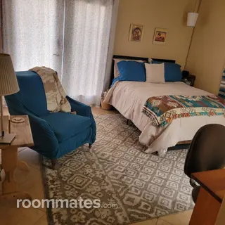 Room for rent in Albuquerque, NM $800, house