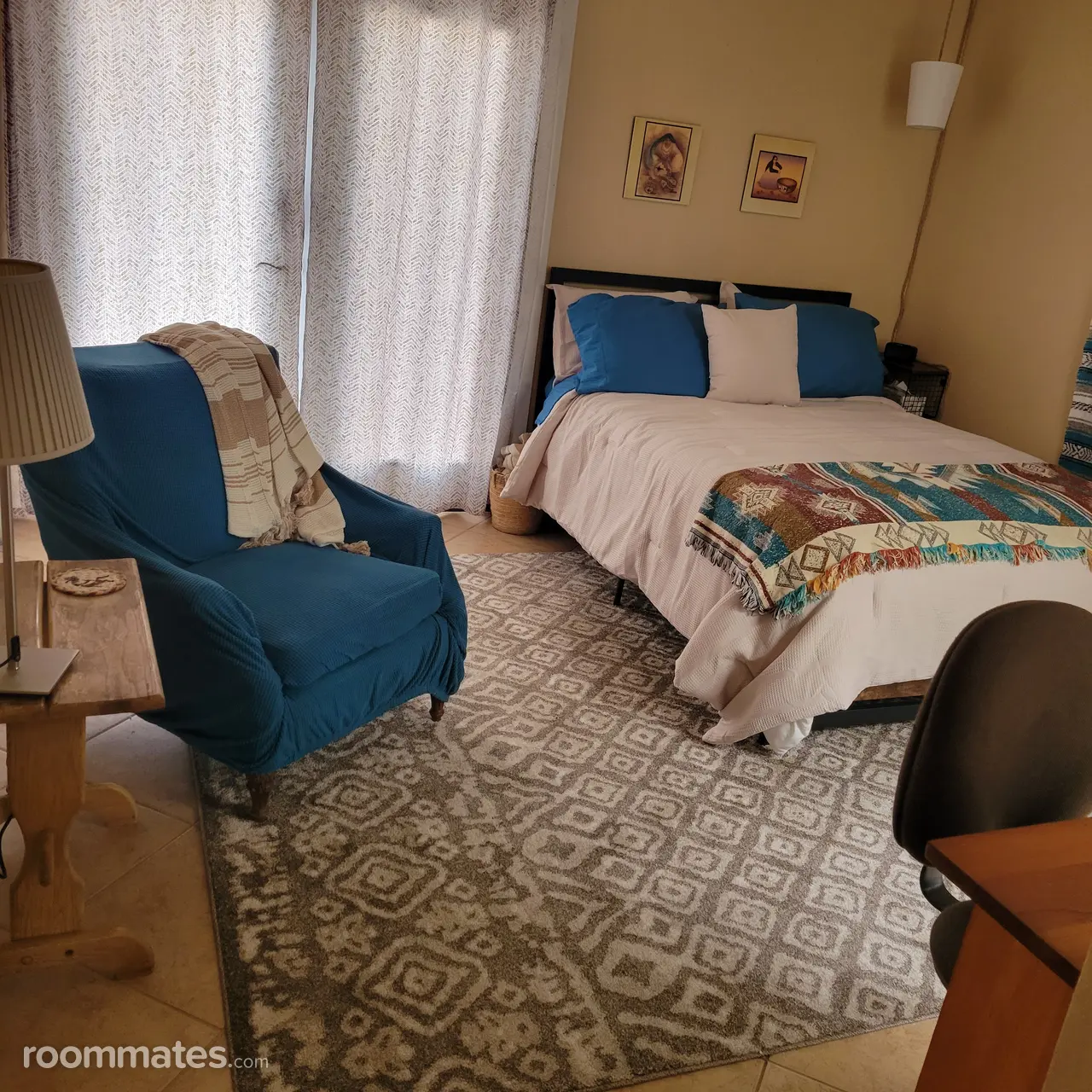 Profile photo 1 of 4