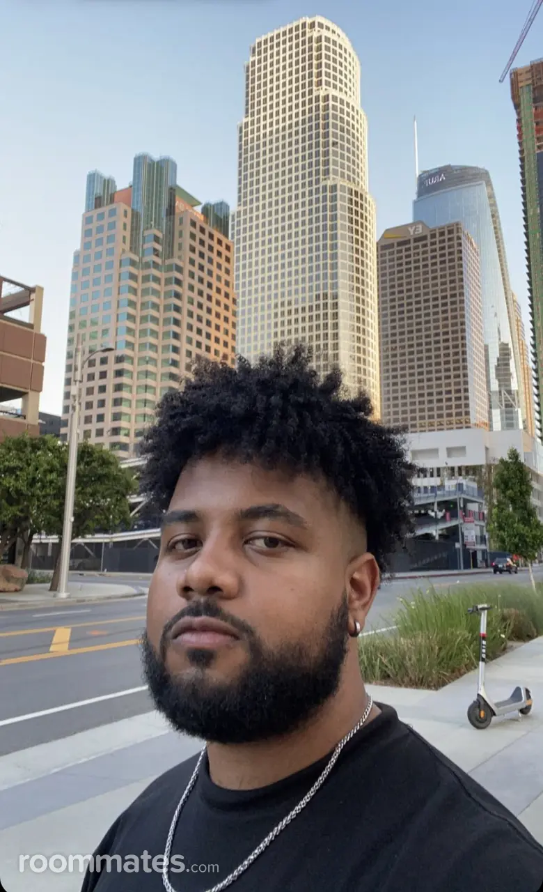 Profile photo 6 of 6