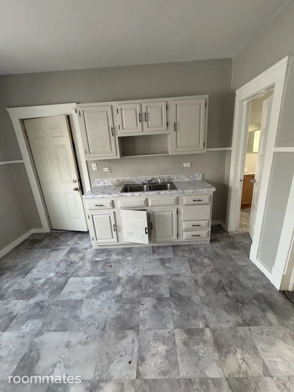 Profile photo 4 of 6