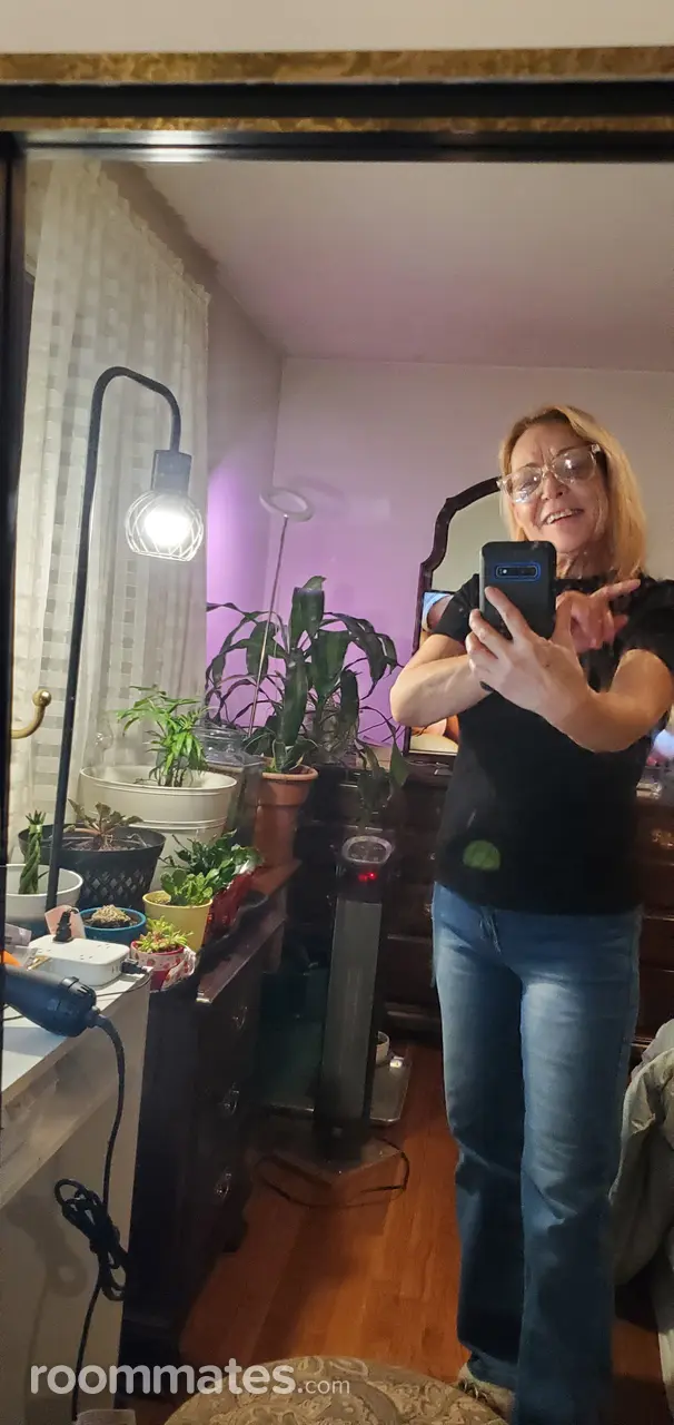 Profile photo 1 of 1