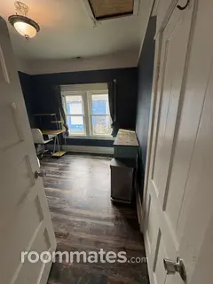 Room for rent in Salem, OR $800, house