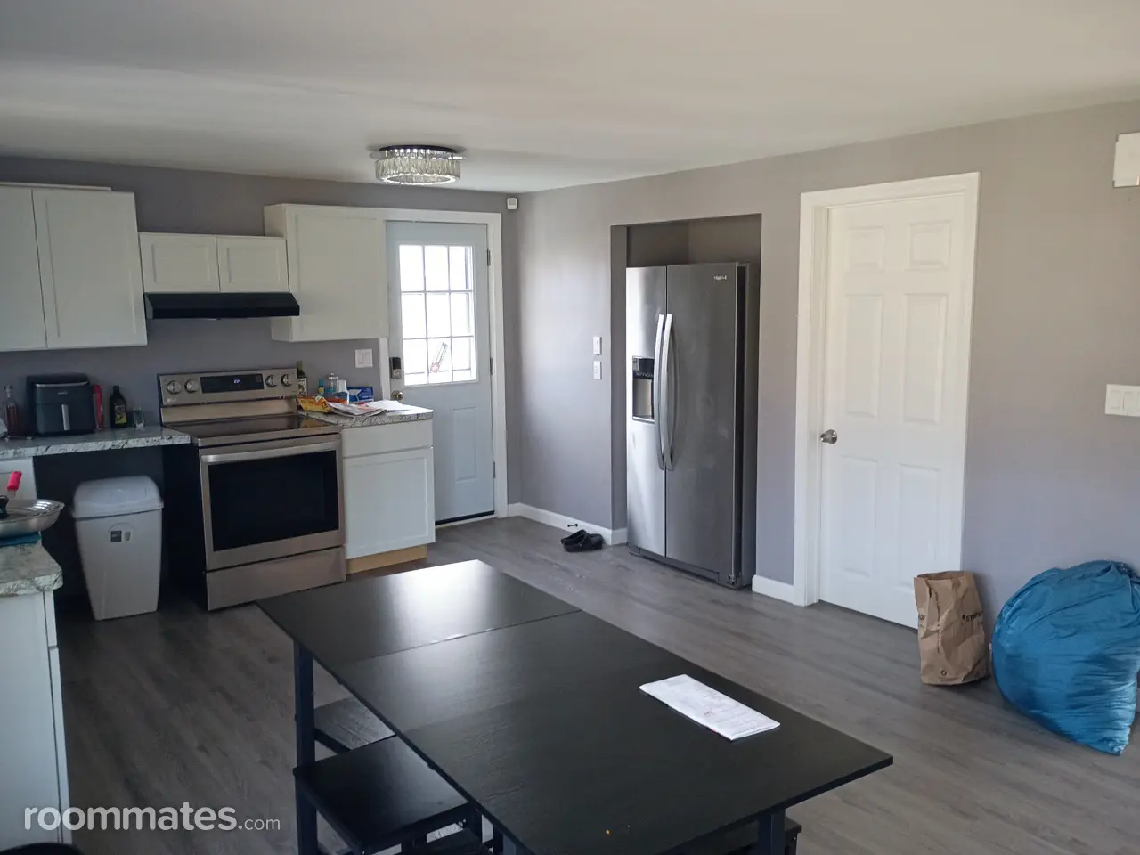 Profile photo 1 of 10