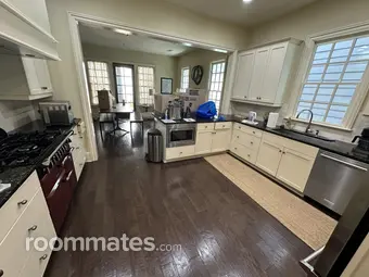 Room for rent in Atlanta, GA $2000, house