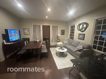 Room for rent in Atlanta, GA $2000, house