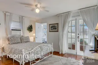 Room for rent in Maggie Valley, NC $700, house