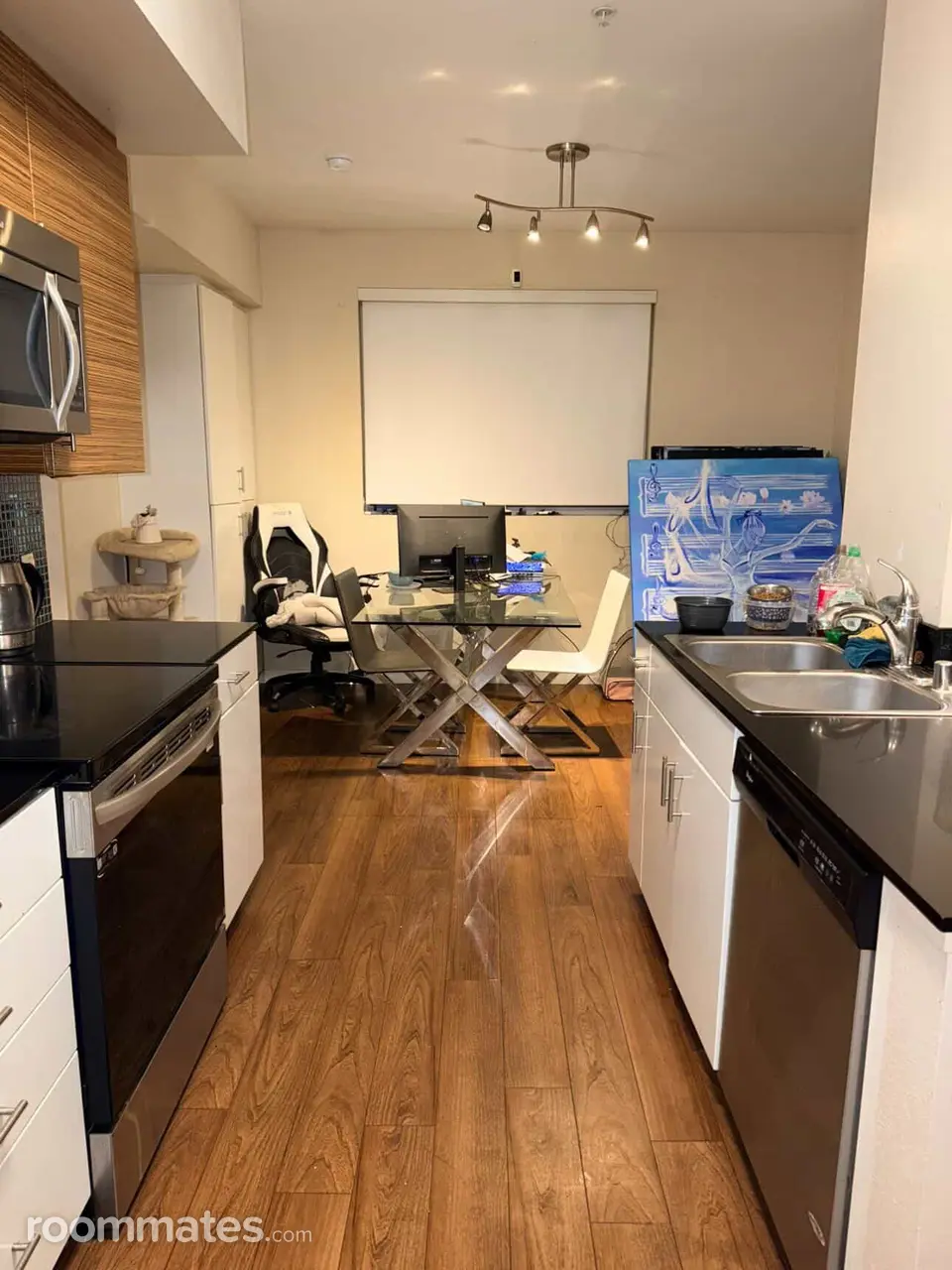 Profile photo 6 of 11