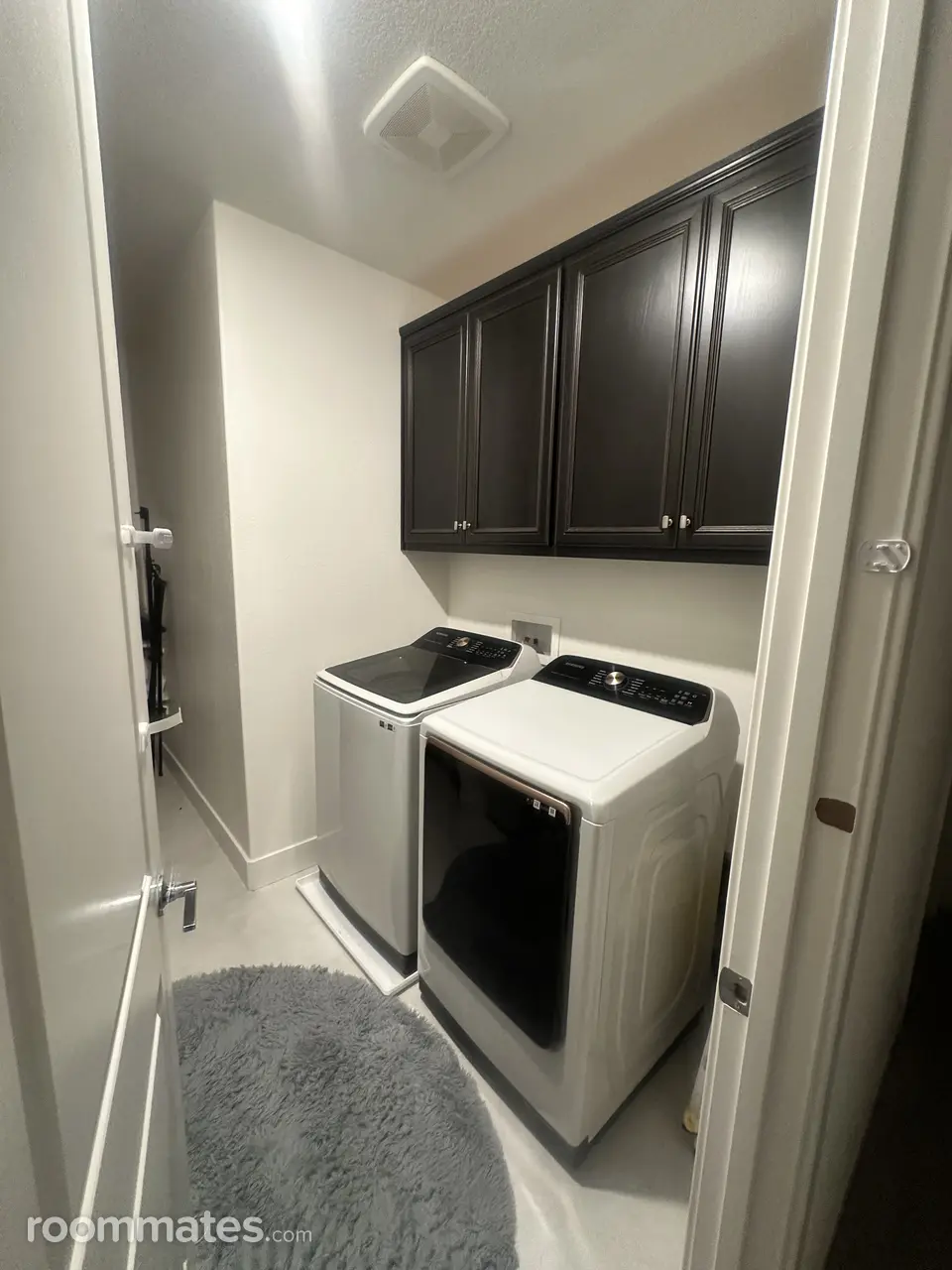 Profile photo 3 of 14