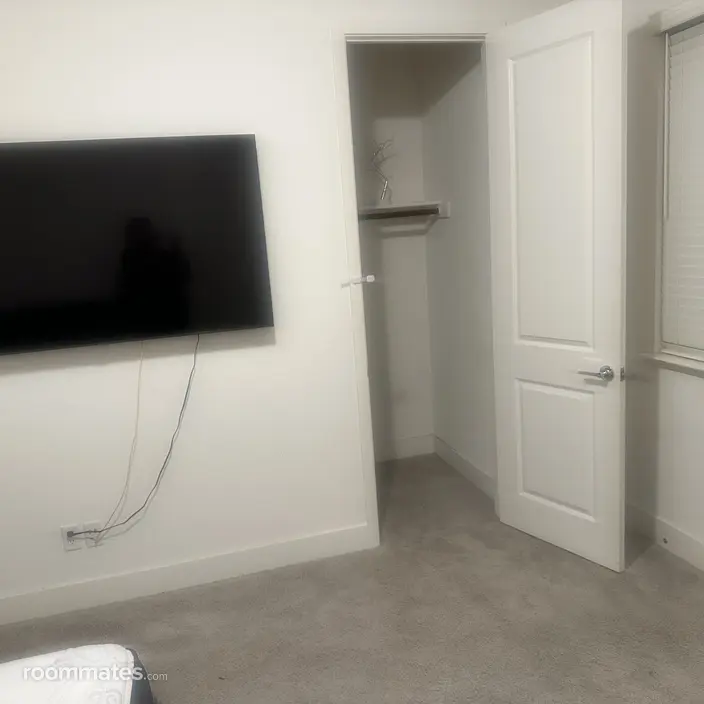 Room for rent in Fairfield, CA $1300, house