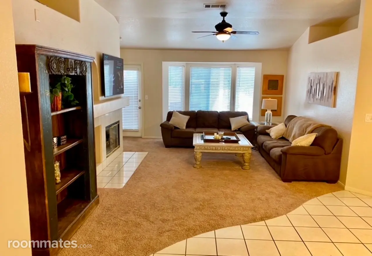 Profile photo 4 of 10