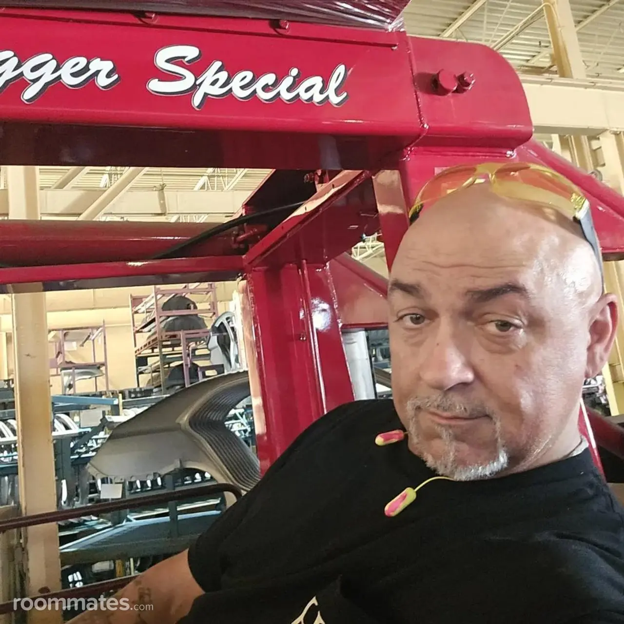 Profile photo 4 of 4