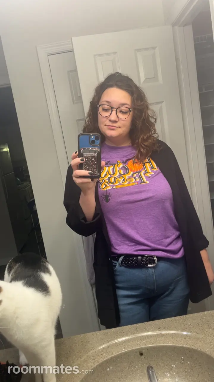 Profile photo 7 of 8