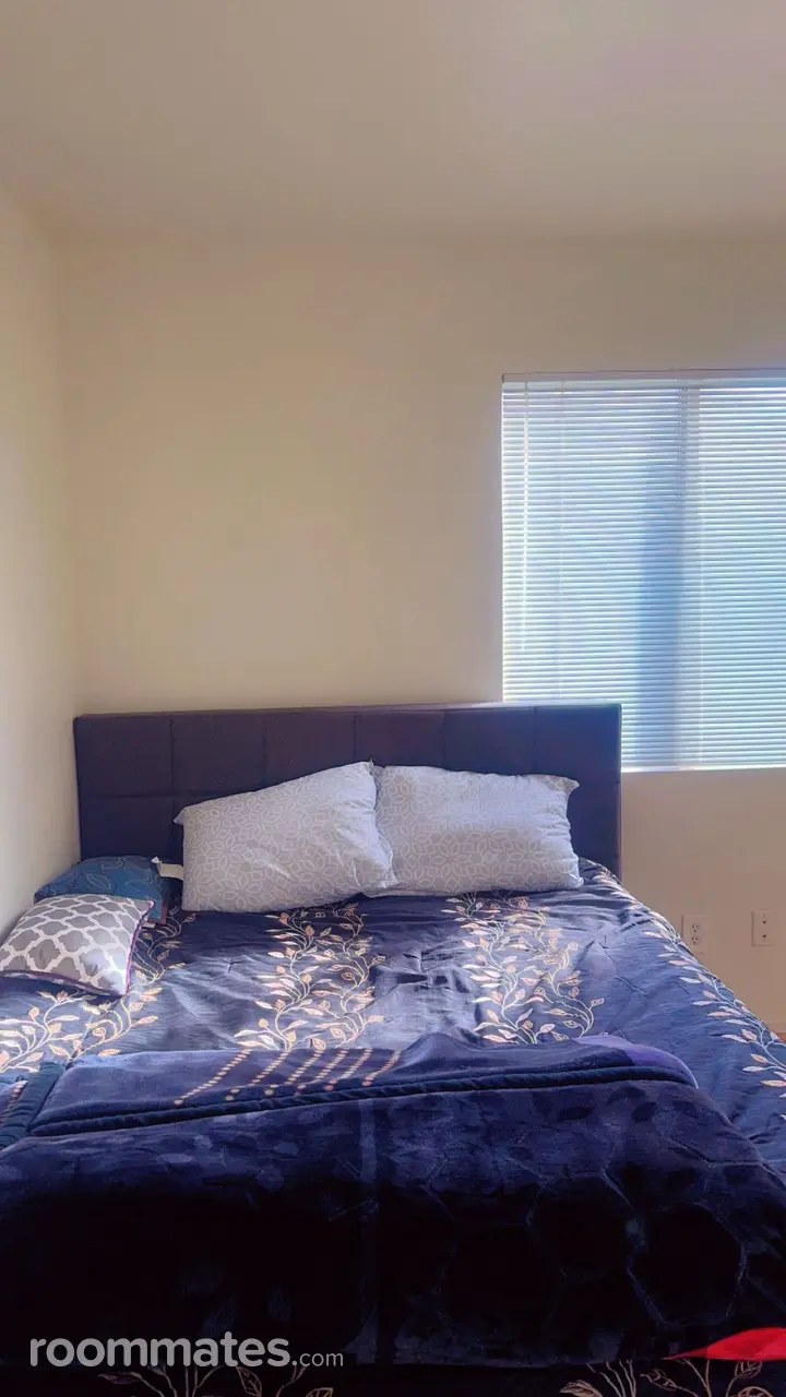 Profile photo 5 of 7