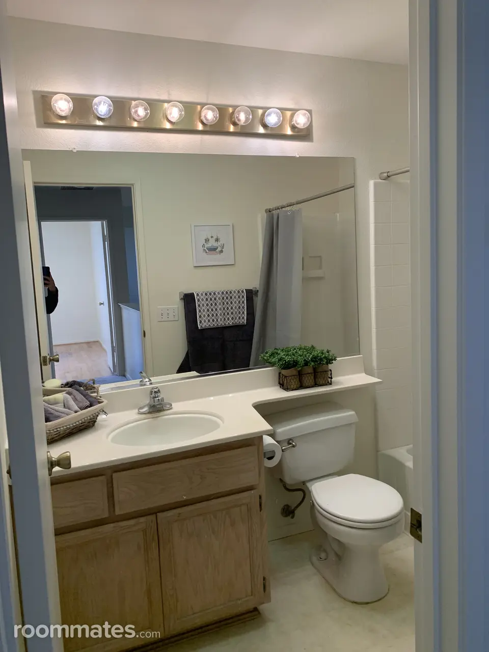 Profile photo 6 of 7