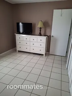 Room for rent in Deltona, FL $600, house