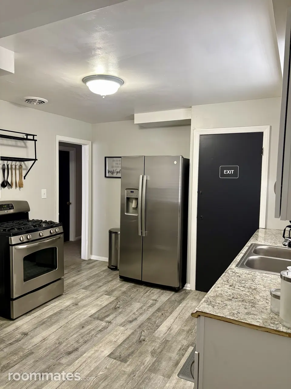 Profile photo 2 of 4