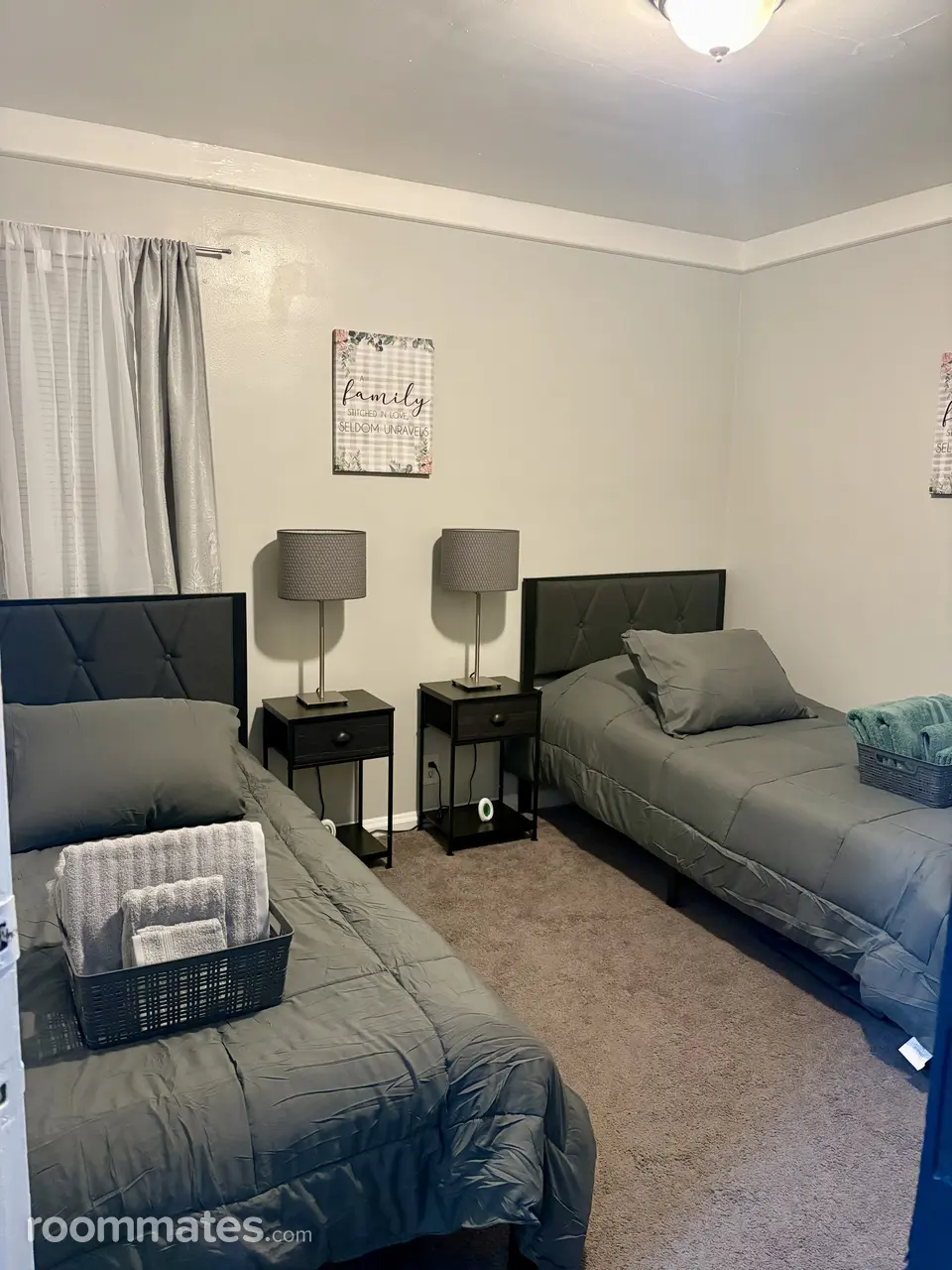 Profile photo 3 of 4